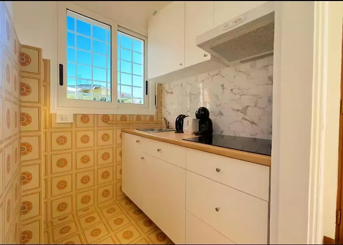 --5 Min From Bus Stop-- Wi-fi & Relax Apartment *