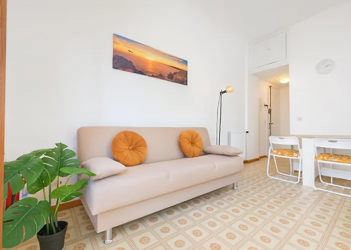 --5 Min From Bus Stop-- Wi-fi & Relax Apartment *
